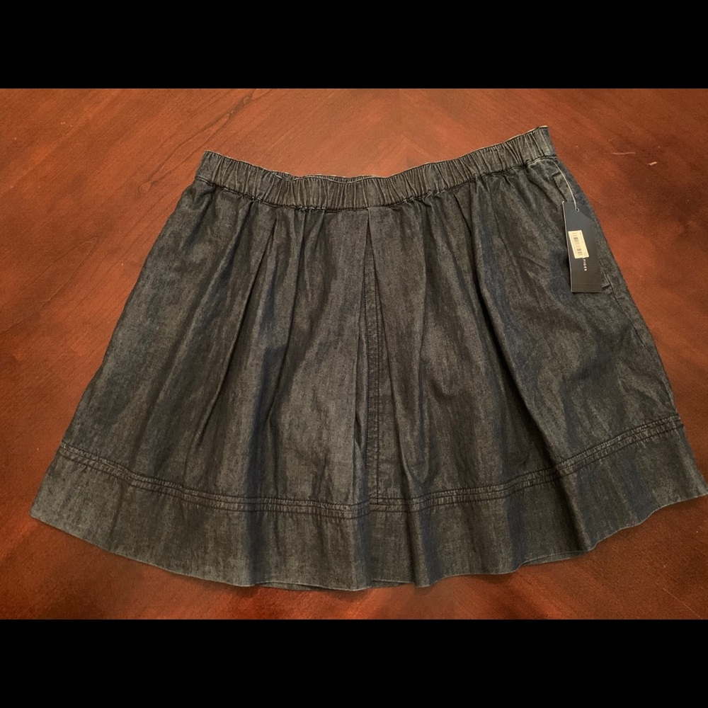 NWT Tommy Hilfiger Denim Skirt